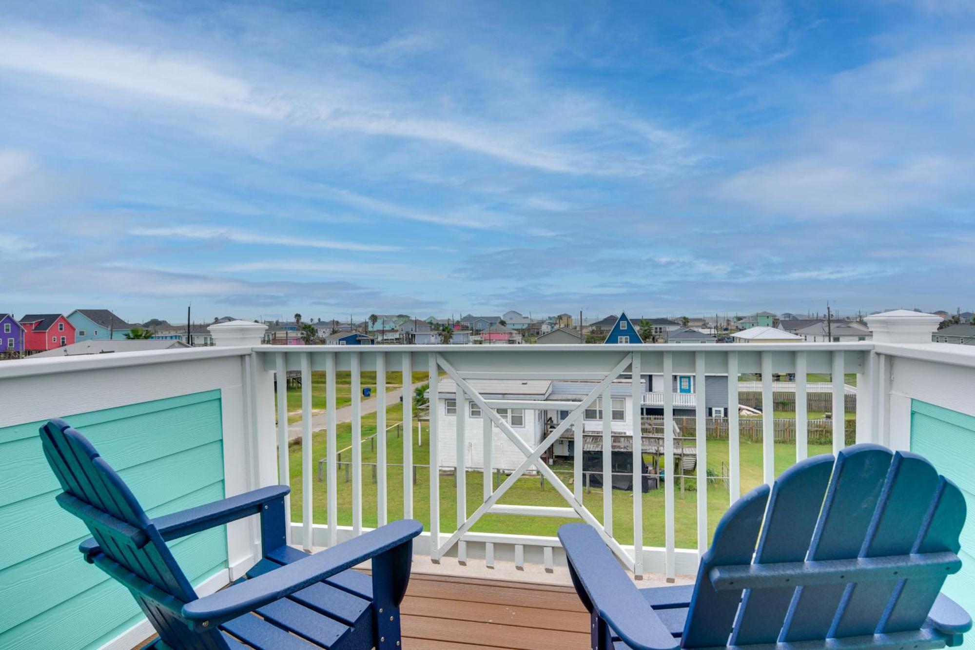 Walk To Ocean Home With Deck In Surfside Beach! Exterior photo